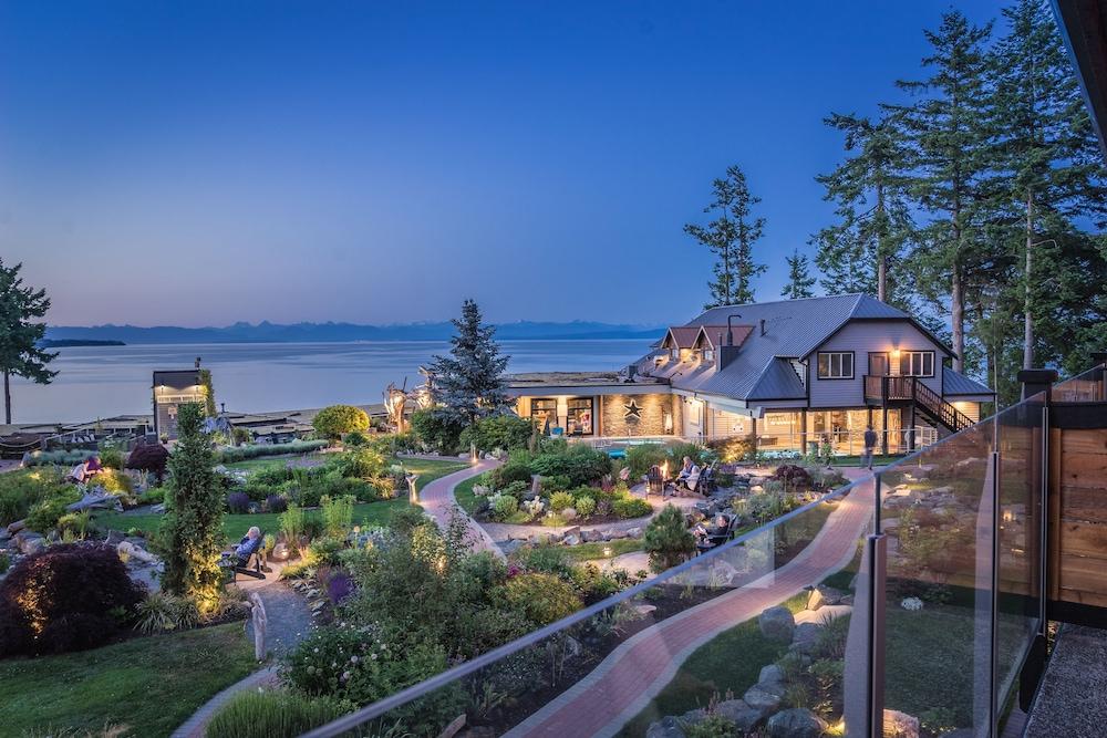 Kingfisher Pacific Resort & Spa Courtenay Exterior photo