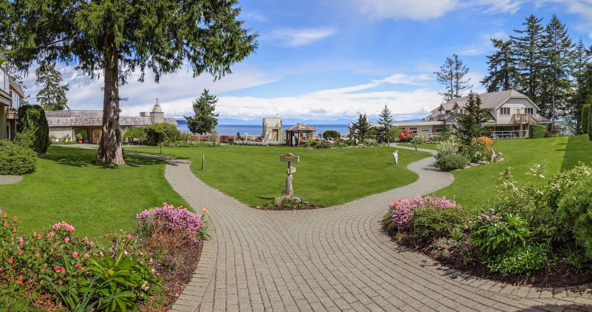 Kingfisher Pacific Resort & Spa Courtenay Exterior photo