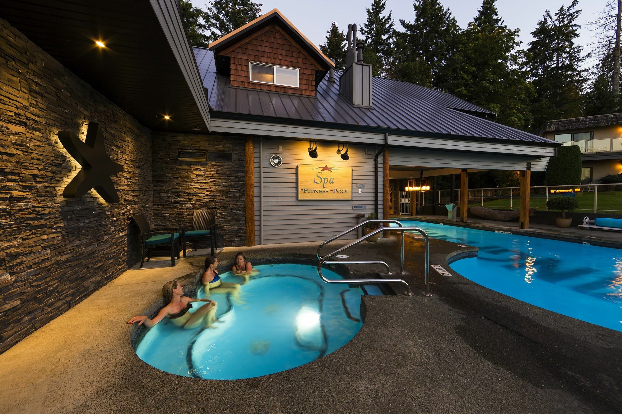 Kingfisher Pacific Resort & Spa Courtenay Exterior photo